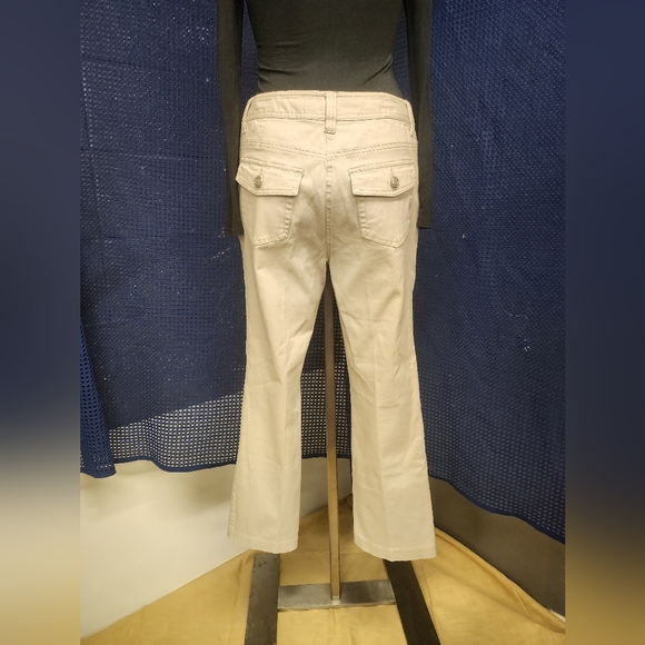 Style & Co. - Beige Kahkis - Size 6 - Picture 2 of 3